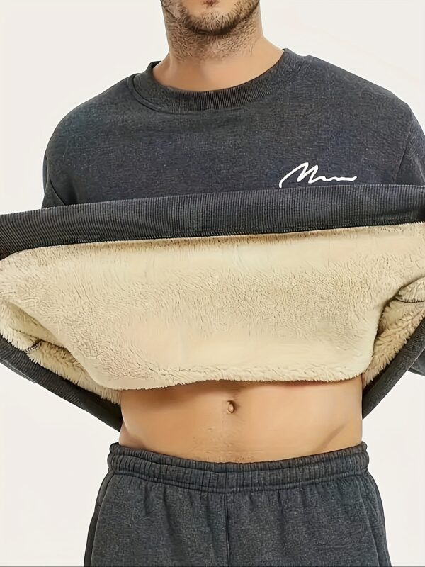 Men's Winter Warm Fleece-Lined Crew Neck Sweatshirt - Casual Black Long Sleeve with "MOM" Embroidery, Machine Washable, Cozy Polyester Fabric
