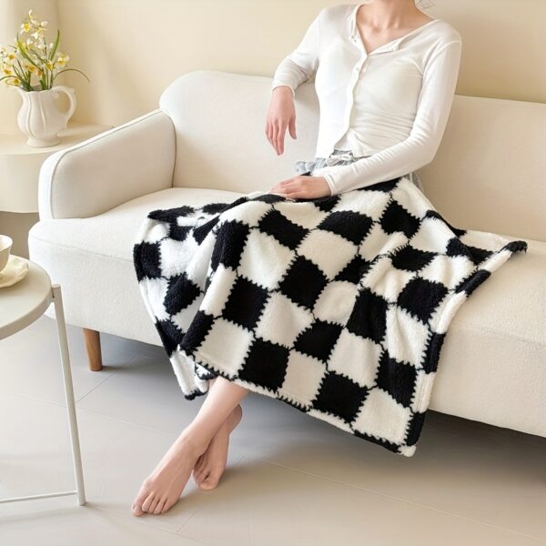 [1pc Cozy Fleece Blanket] 1pc Soft & Cozy Plaid Flannel Fleece Blanket | Multi-Purpose Throw for Adults, Pets, Office, Outdoor Camping, Holiday Gifts | 300-350gsm Knitted Polyester, Multiple Sizes Available, Pet-Friendly, Checkered Pattern - Image 24