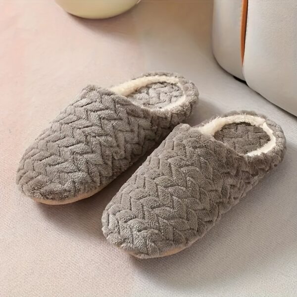 Warm & Cozy Women's Plush Indoor Slippers, Closed Toe Non Slip Home Mute Shoes - Image 6