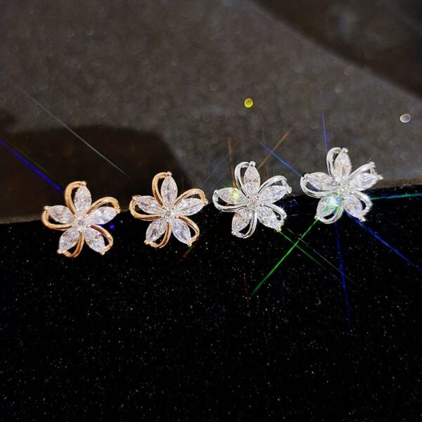 Charming Copper Flower Design Synthetic Zirconia Inlaid Stud Earrings Sparkling Petal Stud Earrings - Image 9