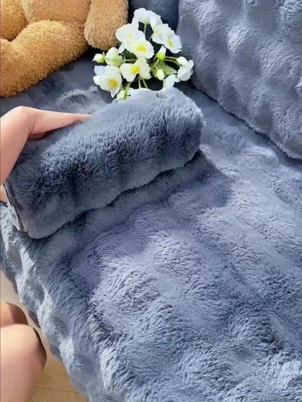 1pc Imitation Rabbit Plush Sofa Cover Winter Warm Thick Plush Soft Sofa Slipcover Pet Favorite Non-slip Protective Couch Cover Furniture Protector For Bedroom Office Living Room Home Decor - Image 21