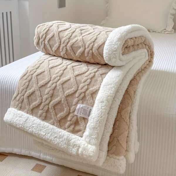 1pc Double-Sided Fleece Bed Blanket, Autumn And Winter Thickened Sofa Blanket, Air Conditioning Blanket, Suitable For All Seasons, Christmas present - Image 12