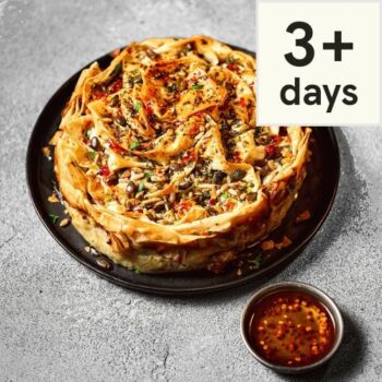 61. Tesco Finest Chef's Collection Feta Spinach & Celeriac Spanakopita with Hot Honey Drizzle (Serves 4)