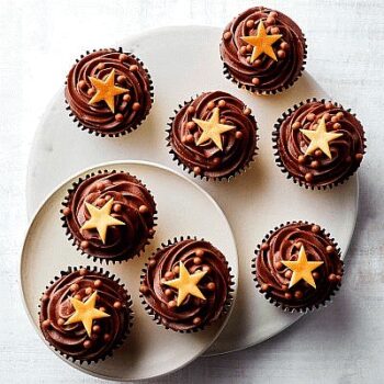 8 Chocolate Stars Cupcakes (8)