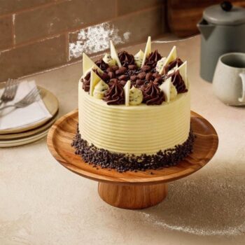 Sainsbury's Cookies & Cream Cake Taste the Difference (1.8kg)