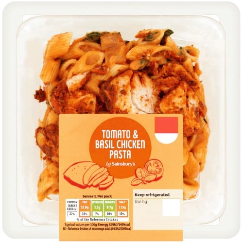 Sainsbury's On the Go Tomato & Basil Chicken Pasta Salad (300g)
