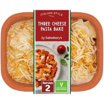 Sainsbury's Three Cheese Pasta Bake Ready Meal For 2 (750g)