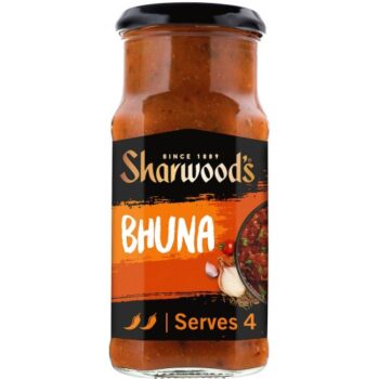 Sharwood's Bhuna Medium Curry Sauce (420g)