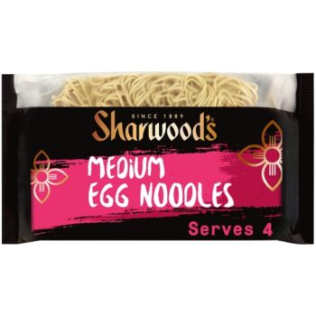 Sharwood's Medium Egg Noodles (226g)