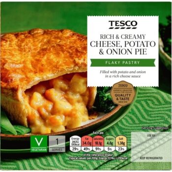 Tesco Cheese & Onion Pie (200g)