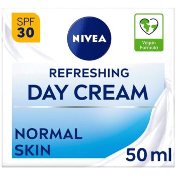 Nivea Refreshing Day Cream SPF 30 Normal Skin Jar (50ml)