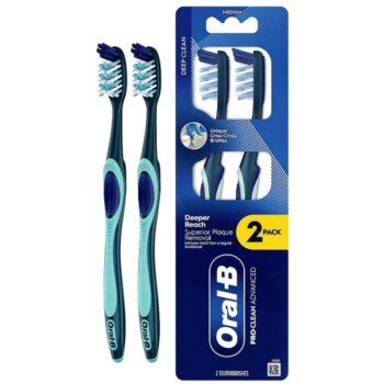 Oral-B Pro Cleane Advanced Manual Toothbrush Deep Cleaning & Plaque Removal Medium Bristles 2 (2)