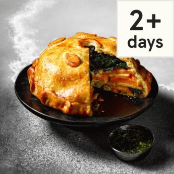 56. Tesco Finest Chef's Collection Winter Vegetable & Three Cheese Pithivier with Salsa Verde (Serves 4)