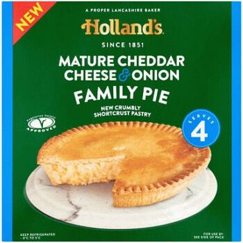 Holland's Mature Cheddar Cheese & Onion Family Pie