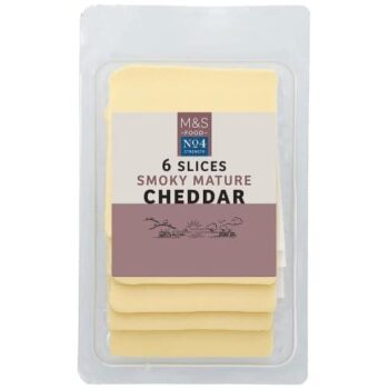 M&S Smoky Mature Cheddar Slices (160g)