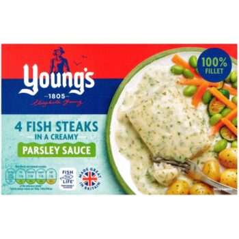 Young's 4 Cod Steaks in a Creamy Parsley Sauce (4 x 560g)