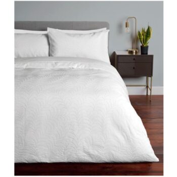 Fox & Ivy White Heatset Duvet Set Double