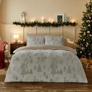 Silentnight Carved Fur Tree Duvet Set Double