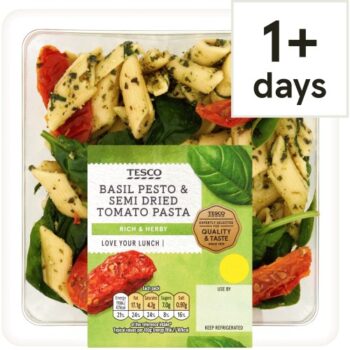 Tesco Basil Pesto & Semi Dried Tomato Pasta (225g)